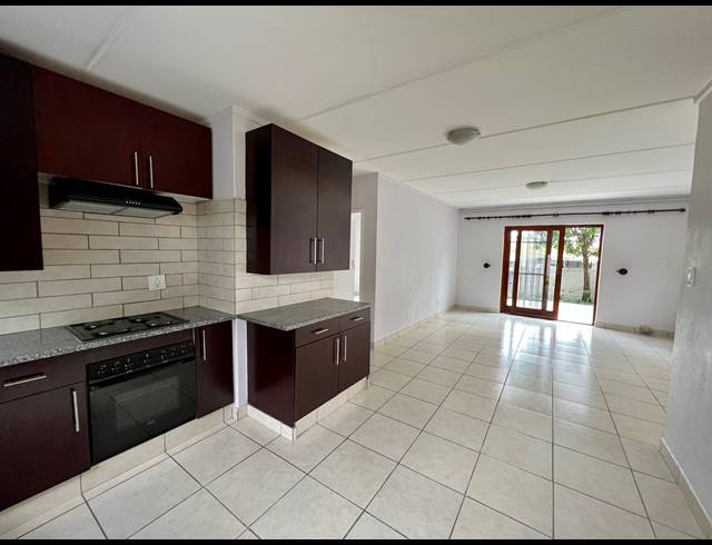 2 BEDROOM APARTMENT RENTED IN PETERVALE